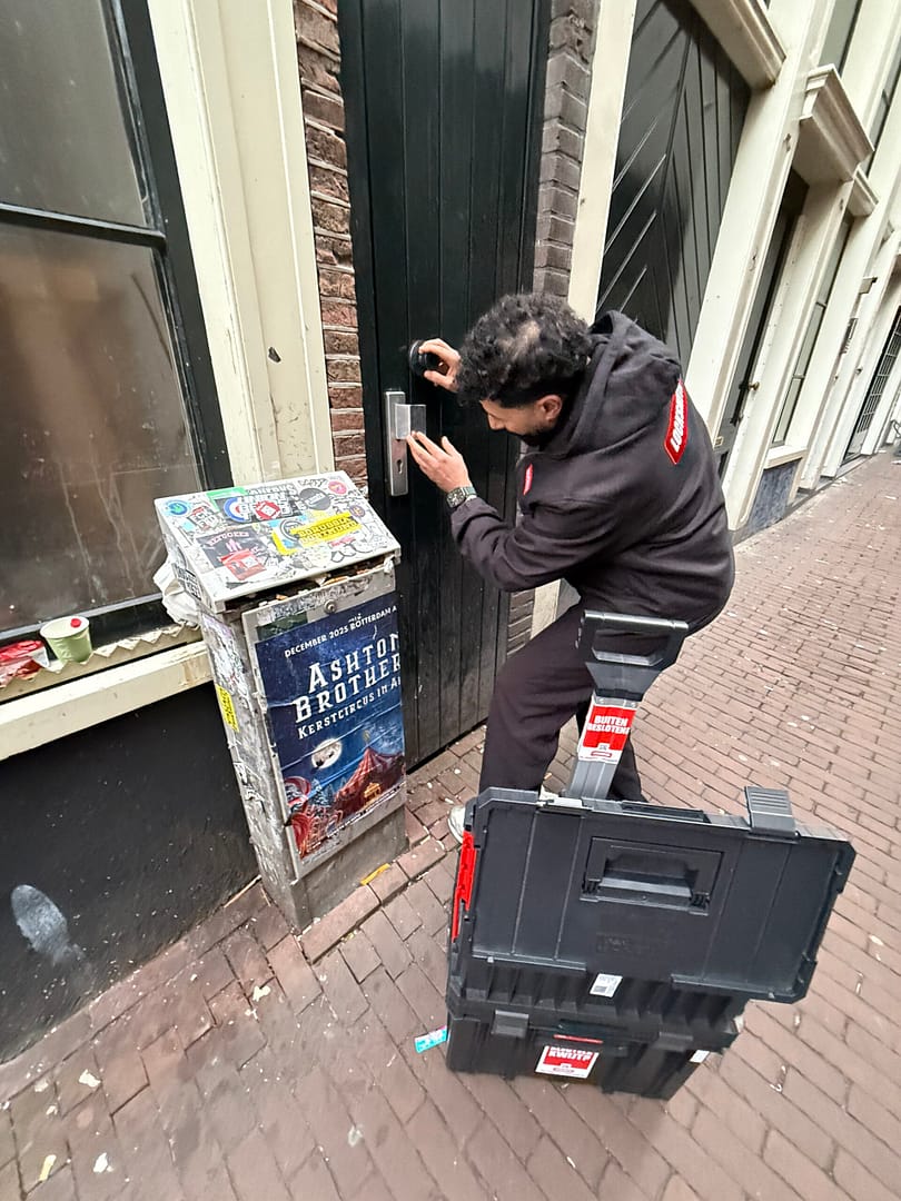 huis van ex betreden met slotenmaker mag niet