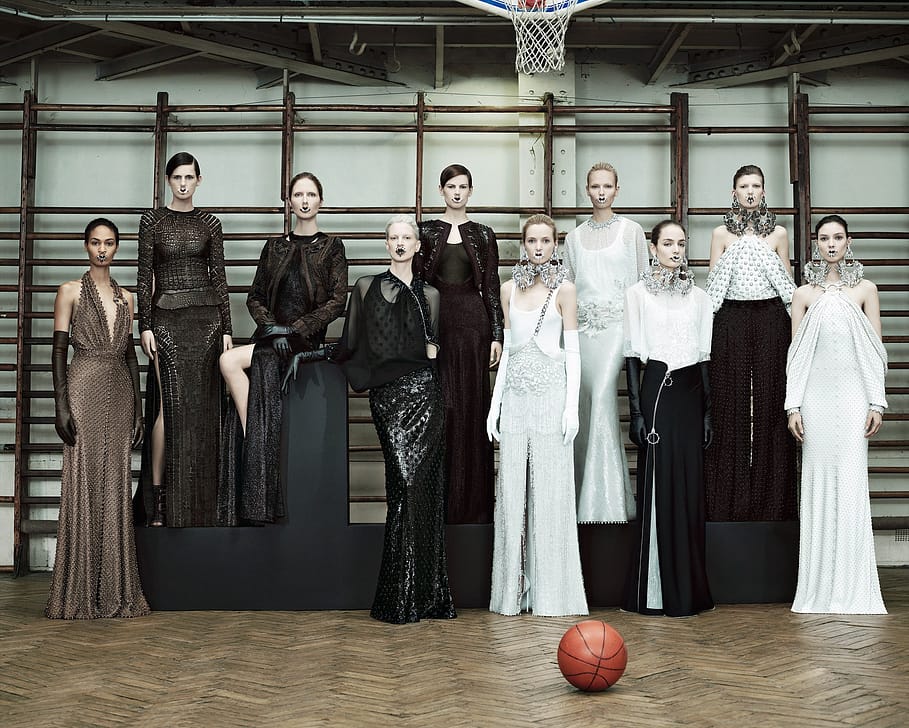 givenchy-spring-2012-couture-21_170701305916